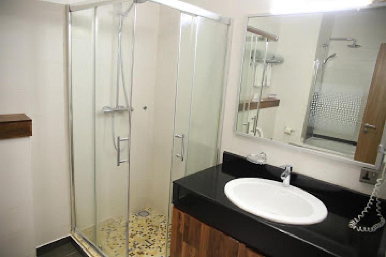 Room In Lodge - Best Western Plus-إبادان المظهر الخارجي الصورة